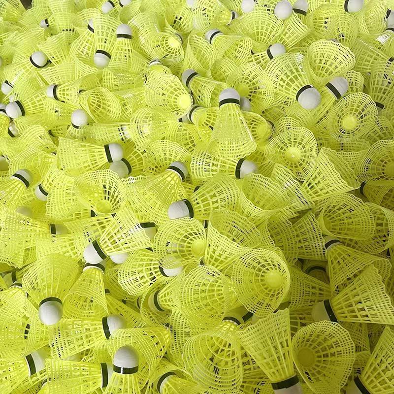 3/6/12 Pezzi di Volani Durevol - Badminton Nylon Shuttlecock recensione e prezzo